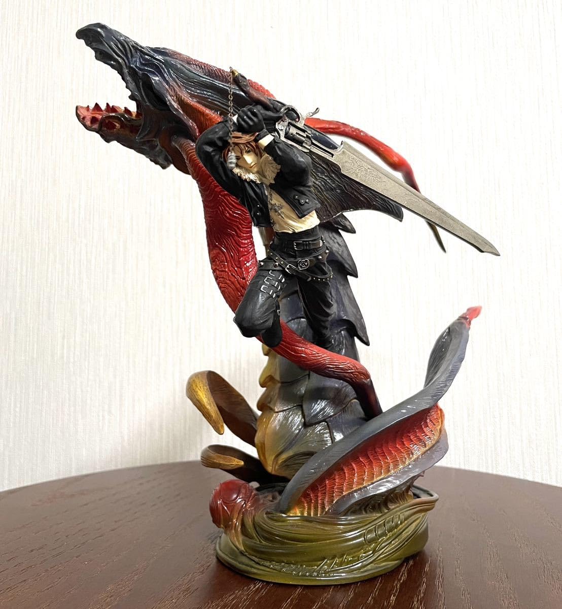 Amazon.co.jp: FFVIII FF8 スコール レオンハート & バハムート